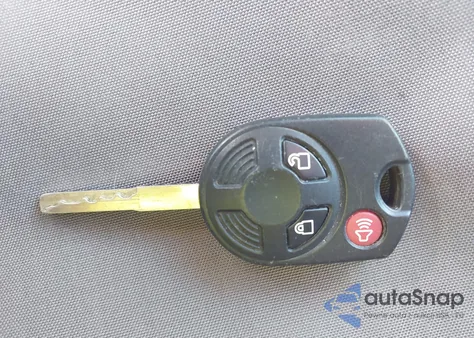 2018 Ford Escape S z USA, uszkodzony, nr VIN 1FMCU0F70JUC78795